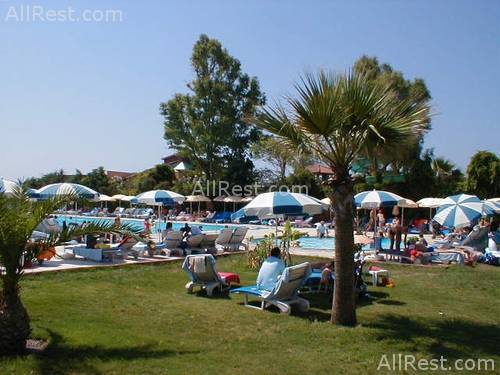 Sailors Beach Club 30